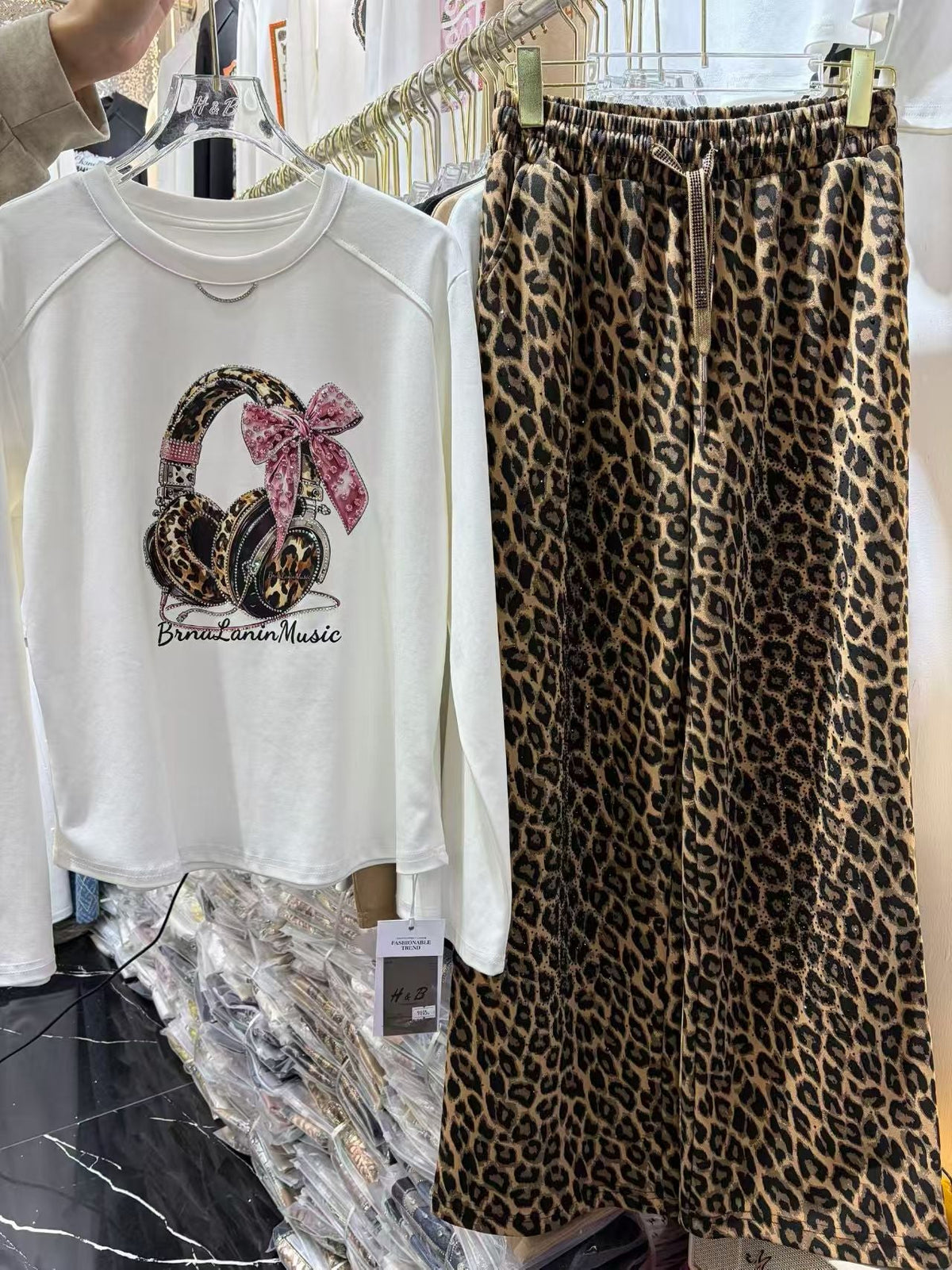 Leopard Headphones Graphic Top & Matching Wide Leg Pants Outfit